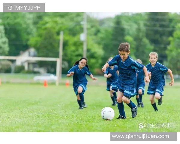 在绿茵场上挥洒汗水与激情体验上场踢足球的乐趣与魅力